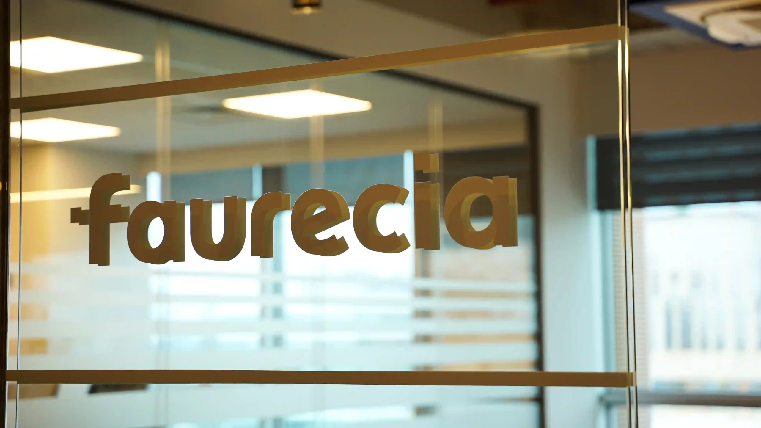 0_Faurecia_3